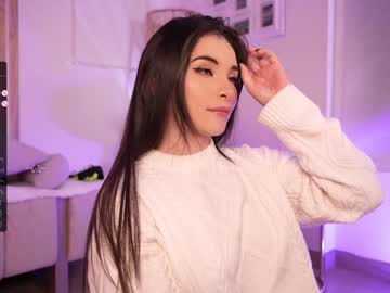 webcam girl lau__1 live cam image #8443568