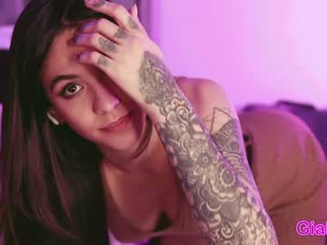 Screenshot from gia_bakers live webcam sex show