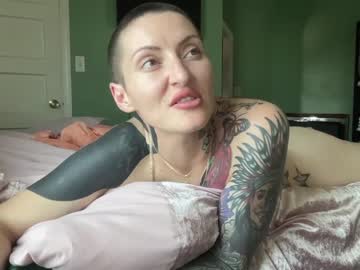 webcam girl oftenelle live cam image #3555689