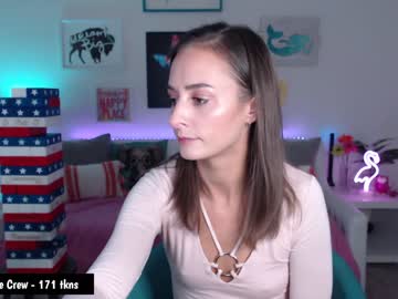webcam girl holihurricane live cam image #7146757