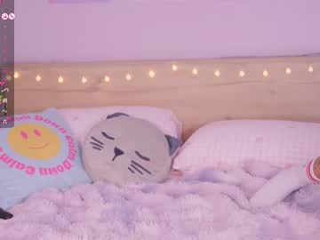 webcam girl kittenmoon_ live cam image #12427133