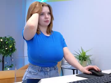 webcam girl lovlybambi live cam image #7831362