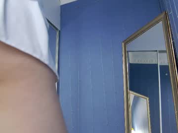 webcam girl kriskras__ live cam image #12956392