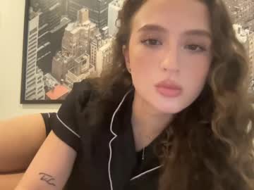 webcam girl pagieeeday live cam image #8063672
