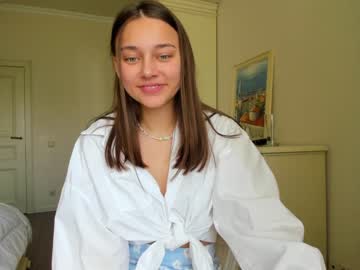 webcam girl eleonora_linn live cam image #3024216