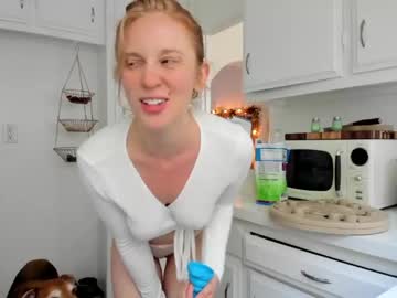 webcam girl pretendlunch live cam image #2836412