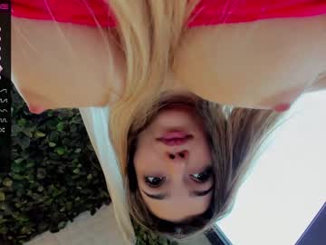 webcam girl sassyt33n live cam image #4277761