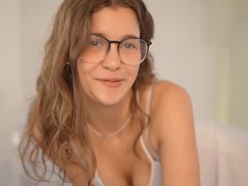 webcam girl eli_sun live cam image #8838732
