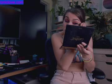 webcam girl chroniclove live cam image #3489552