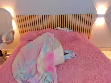 webcam girl little_effy18 live cam image #6847633