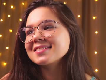 webcam girl helenmoors live cam image #6083395