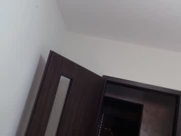 webcam girl carmela_fox live cam image #4106099