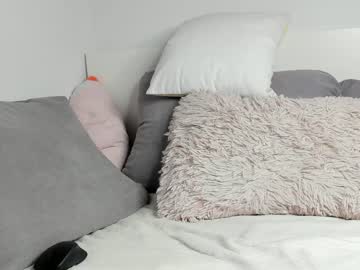 webcam girl yournaughtymiss live cam image #2522881