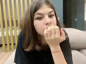 webcam girl emonyashka live cam image #7178417