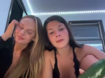 webcam couple prettypoliteladies live cam image #6735723