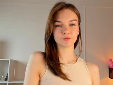 webcam girl cwenbrayton live cam image #12363799