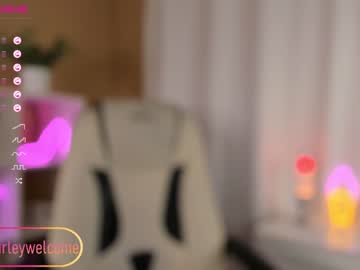 webcam girl shirleywatson live cam image #5808128
