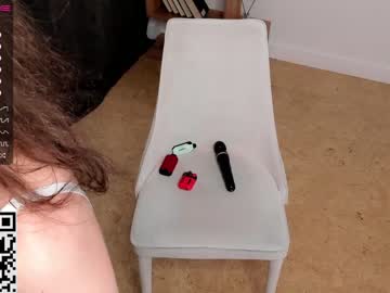 webcam girl a_whole_eternity live cam image #8530918