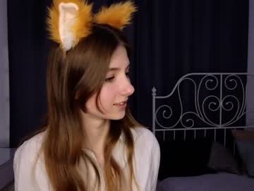 webcam girl cute_fox_girl live cam image #8432652