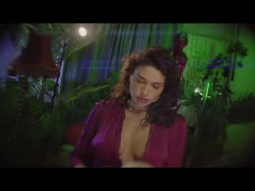 webcam girl lucieoude_ live cam image #5075208