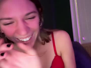 webcam girl oliviahansleyy live cam image #11503677