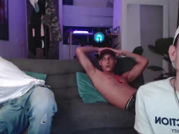 webcam man fratguysonline live cam image #3442178