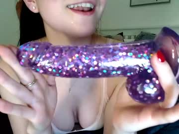 webcam girl littlee33 live cam image #11965440