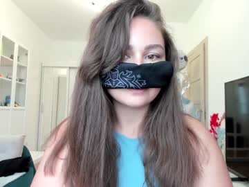 webcam girl leyla_on_sport live cam image #3484228
