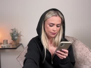 webcam girl julia_rle live cam image #11381601