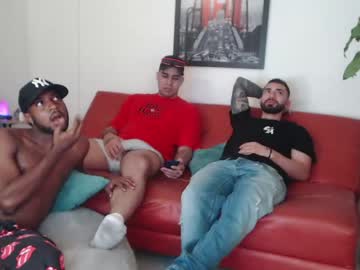 webcam man fratguysonline live cam image #4544387