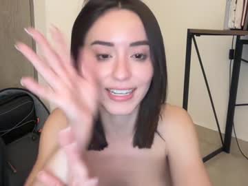 webcam girl emyii live cam image #12879727