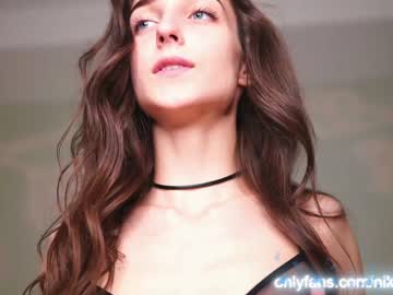 webcam girl angels_kiss live cam image #493680