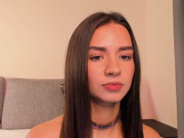 webcam girl nicoleluuv live cam image #10185259