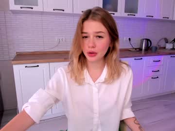 webcam girl cassy_meow live cam image #3119618