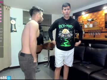 webcam man jeff_and_friend live cam image #1584984