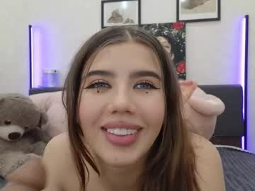webcam girl jenie_fire live cam image #13035876