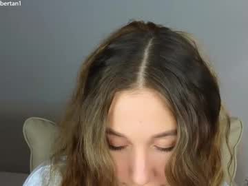 webcam girl ambertan1 live cam image #12430363