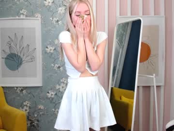 webcam girl cassie_palmer live cam image #5879736