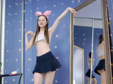 webcam girl kriskras__ live cam image #5603450