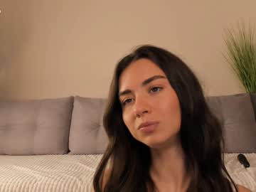 webcam girl nicoleluuv live cam image #10609843