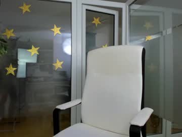 webcam girl ingridblondy94 live cam image #3654050