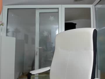 webcam girl ingridblondy94 live cam image #6852165