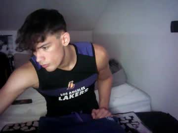 webcam man giovyyx live cam image #11854831