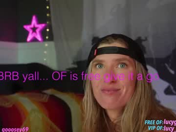 webcam girl lucy_gooosey live cam image #9627721