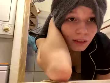 webcam girl poutyvixen live cam image #12379446