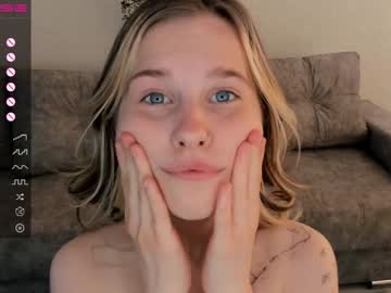 webcam girl lynnatlee live cam image #9530469