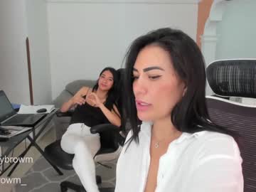 webcam couple emillybrowm live cam image #8783485