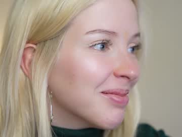 webcam girl my_stella live cam image #11104699