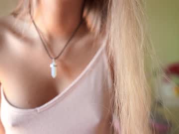 webcam girl pussy__money__weed live cam image #3712489