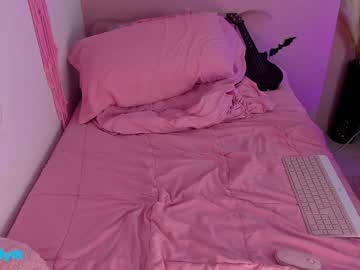 webcam girl little_effy18_ live cam image #10716856